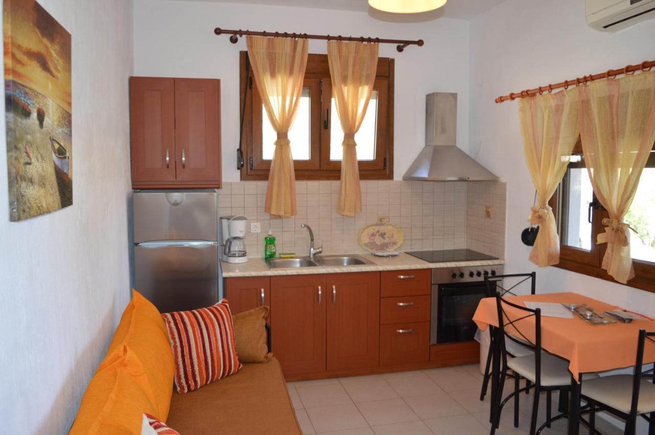 Remvi Apartments Skopelos Eksteriør billede