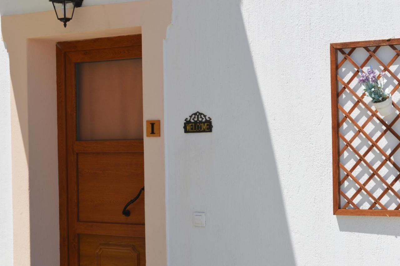 Remvi Apartments Skopelos Eksteriør billede