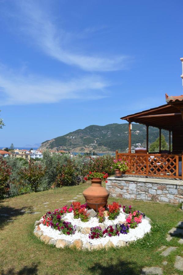 Remvi Apartments Skopelos Eksteriør billede