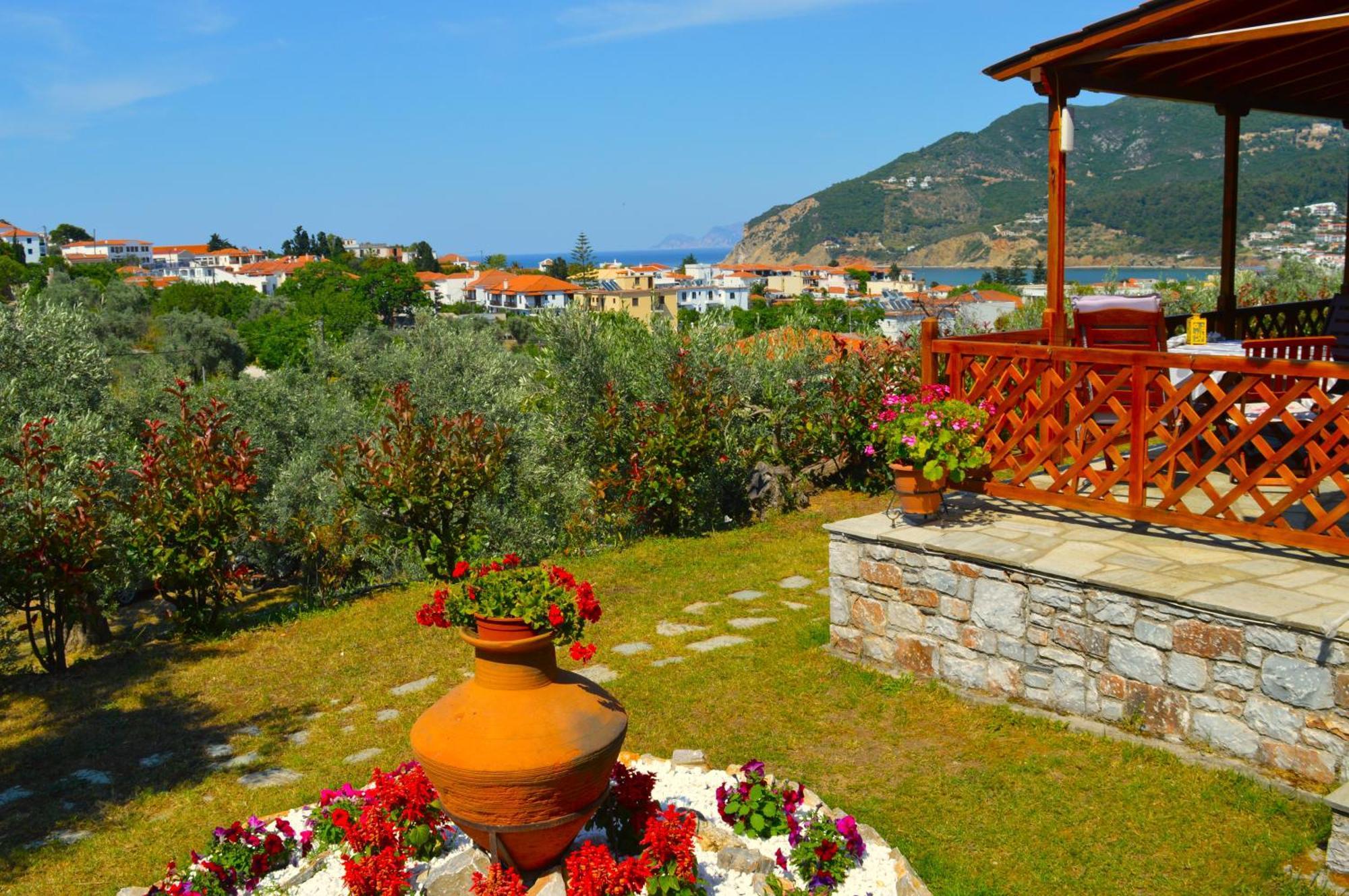 Remvi Apartments Skopelos Eksteriør billede