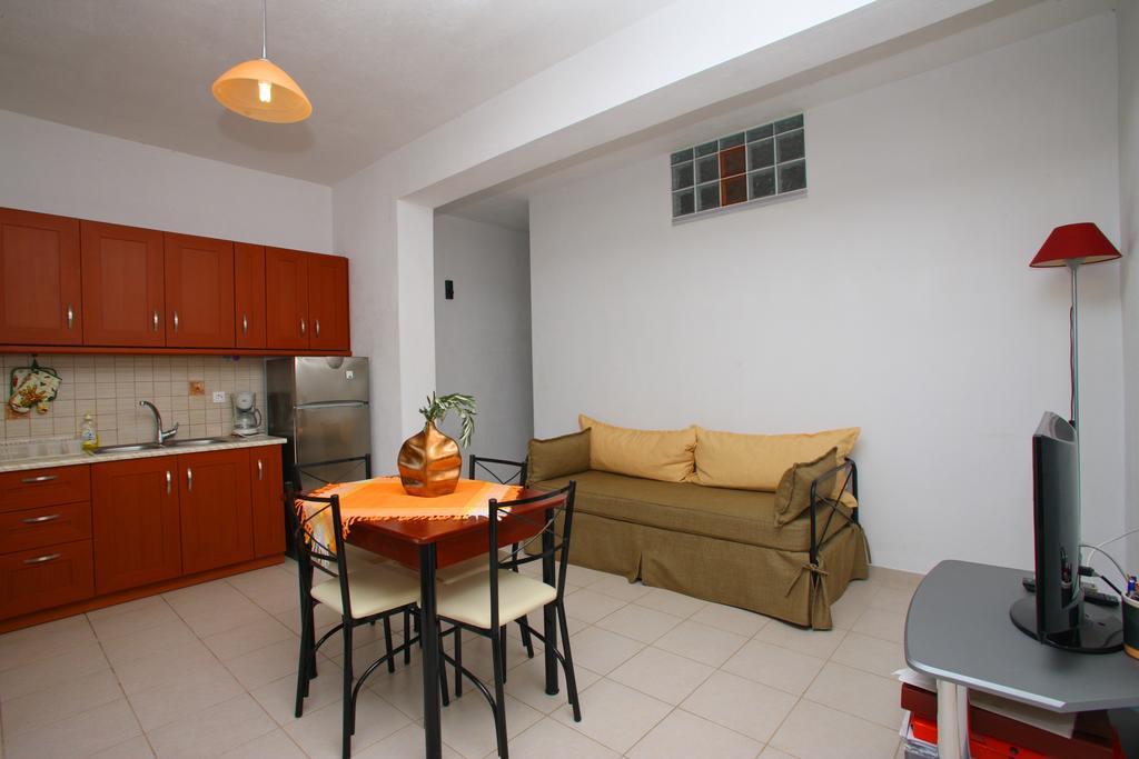 Remvi Apartments Skopelos Eksteriør billede